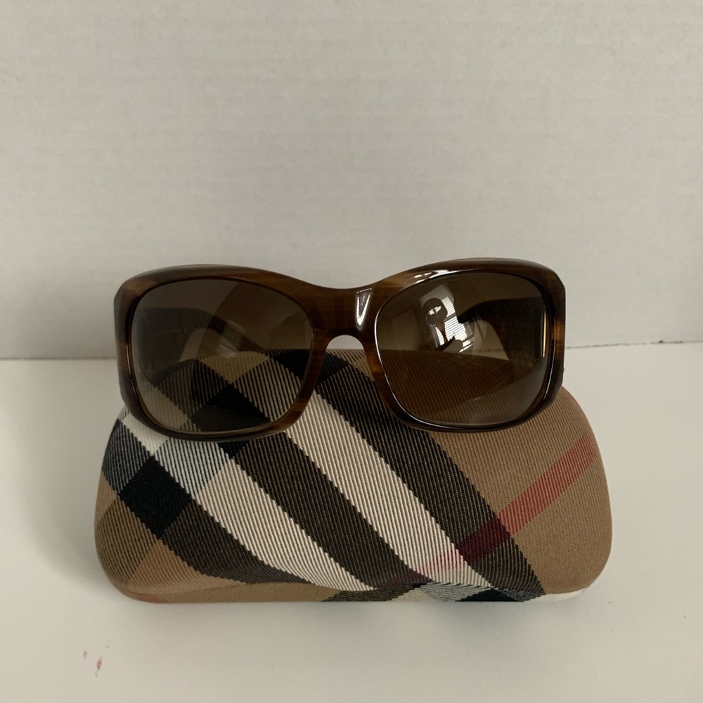 Burberry Sun Glasses - Picture 2 of 8
